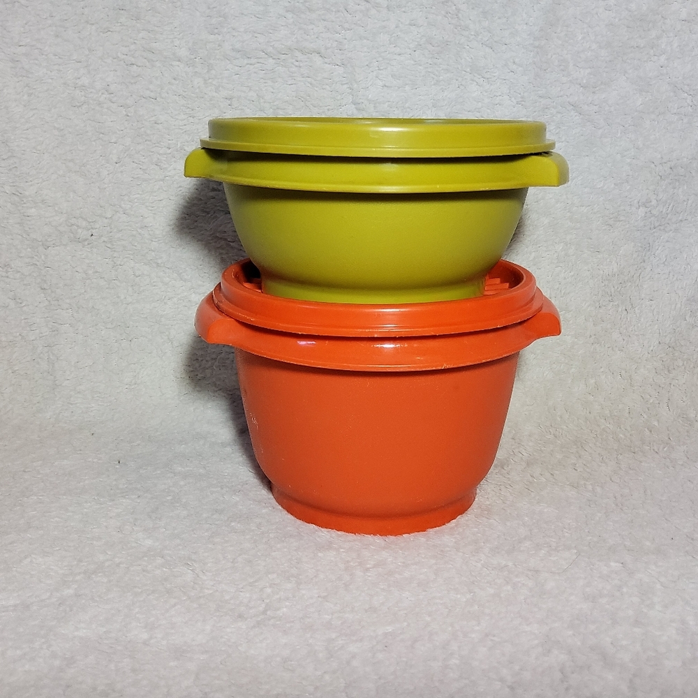 Vintage Tupperware Servalier Bowls & Lids Avocado 1323-28 & Orange 886-24 *FLAWS